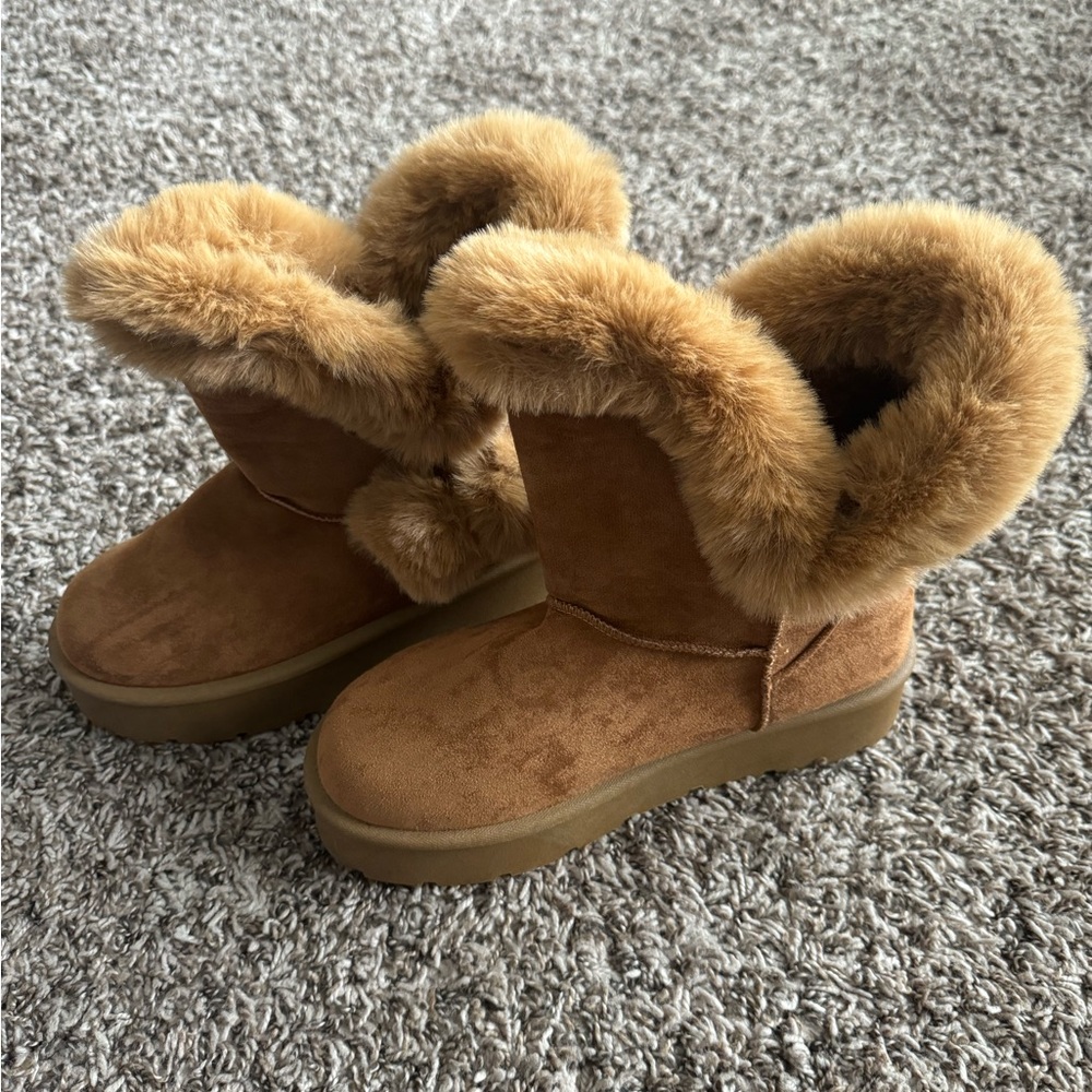 Women's Tan Fur-Lined Boots